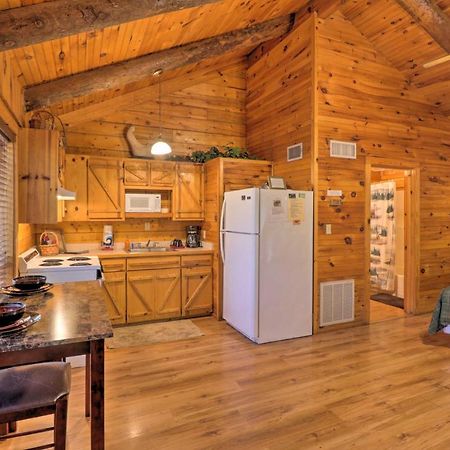 Peaceful Cabin With Hot Tub - Near Broken Bow Lake! Stephens Gap Exteriér fotografie