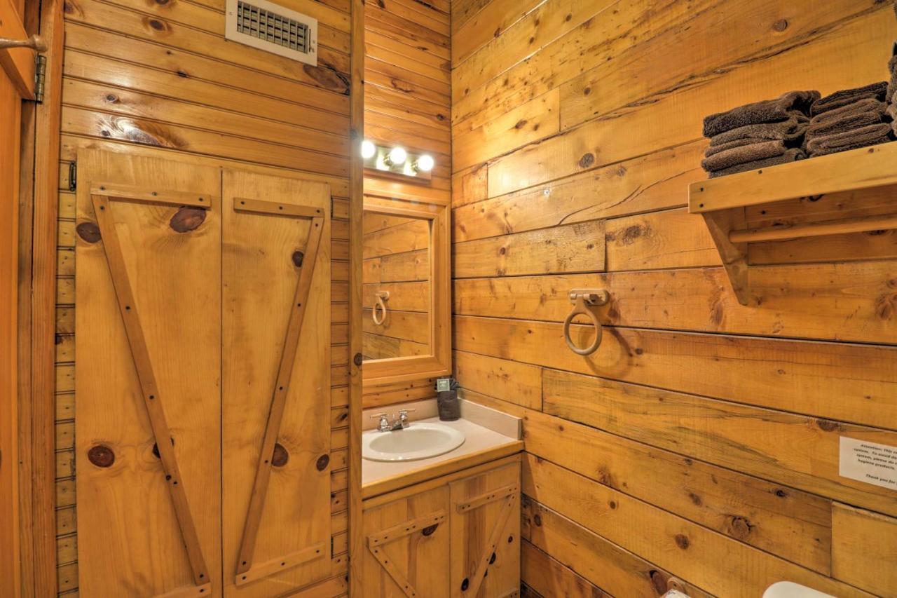 Peaceful Cabin With Hot Tub - Near Broken Bow Lake! Stephens Gap Exteriér fotografie